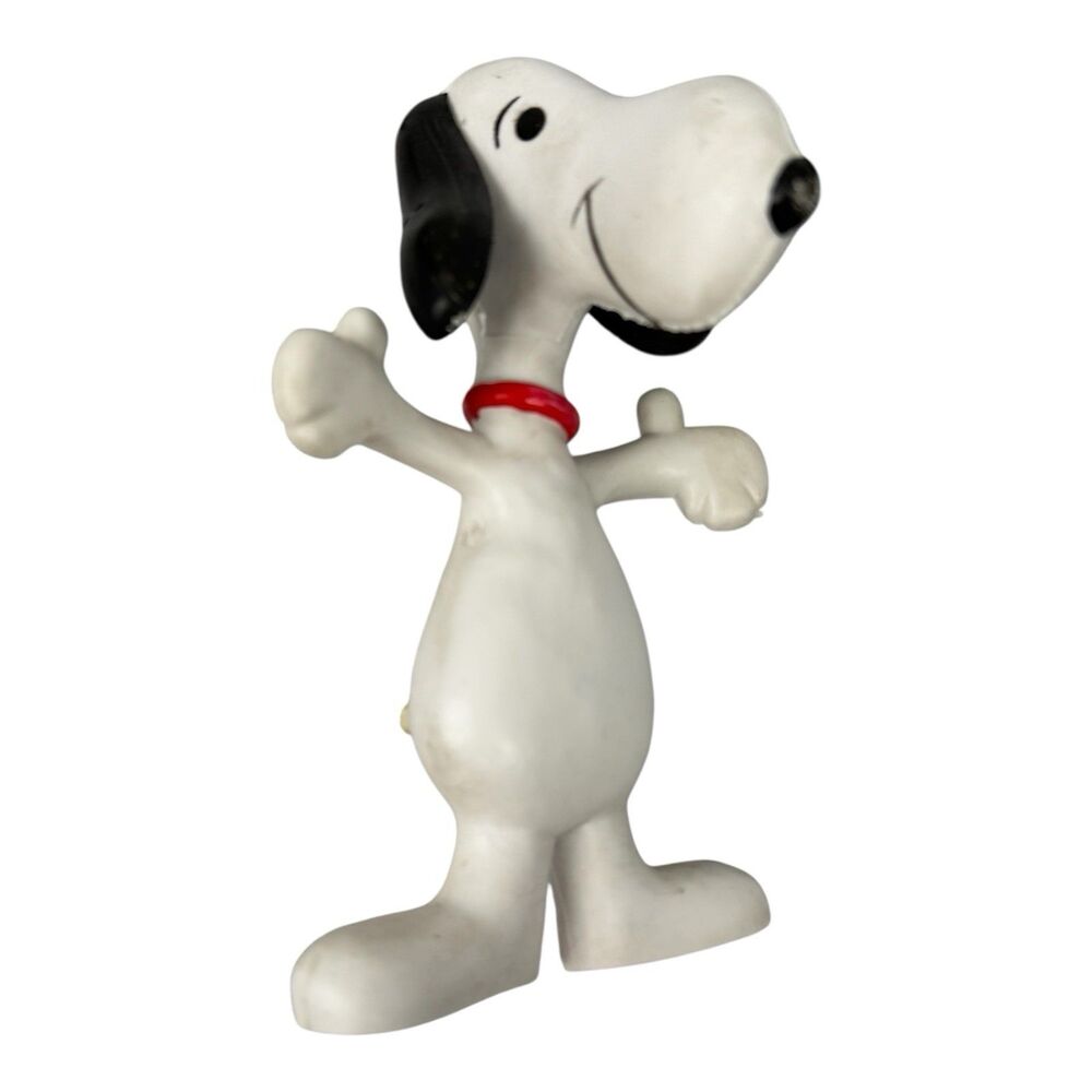 Vintage 1969 Snoopy Peanuts Figure United Feature Syndicate Hong Kong 5" Toy Dog